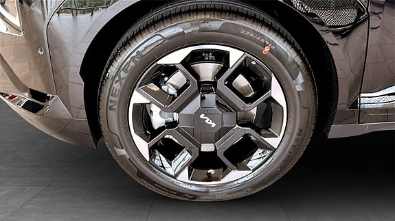 Kia EV5 9 of 9
