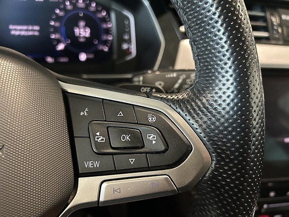 Volkswagen Passat 21 of 27