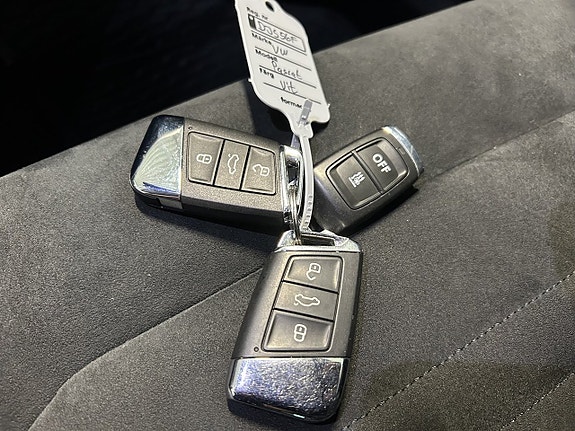 Volkswagen Passat 20 of 27