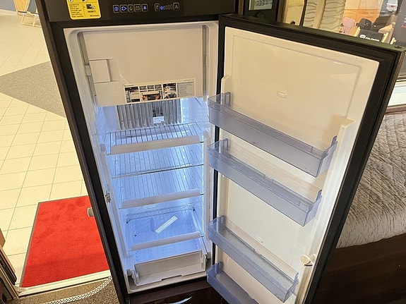 Bürstner NEXXO 720 (Solcell+AC+TRUMA+4 000kg+Ugn+Långbäddar) 18 of 30