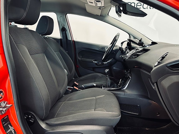 Ford Fiesta 9 of 12