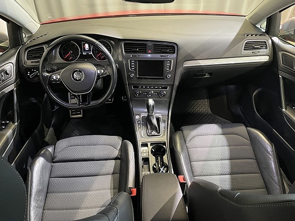 Volkswagen Golf Alltrack 16 of 20