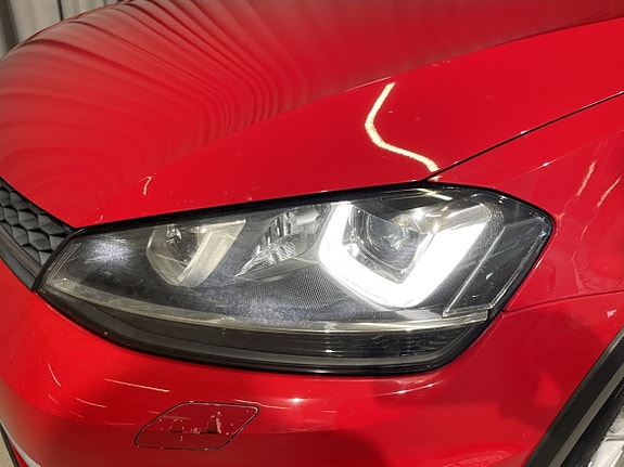 Volkswagen Golf Alltrack 10 of 20