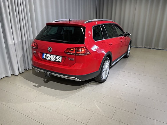 Volkswagen Golf Alltrack 5 of 20