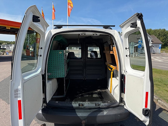 Volkswagen Caddy 12 of 14