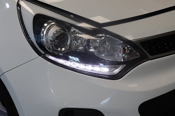 Kia Rio 7 of 21