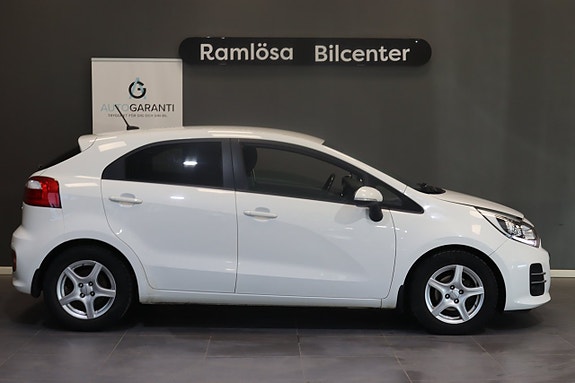 Kia Rio 9 of 21