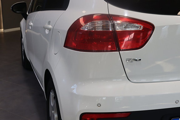 Kia Rio 14 of 21