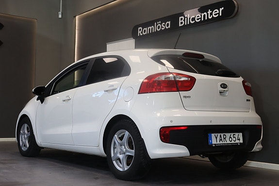 Kia Rio 12 of 21