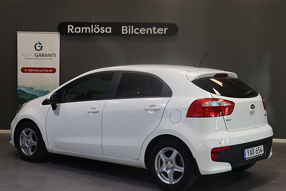 Kia Rio 15 of 21