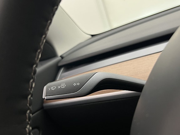 Tesla Model 3 20 of 30