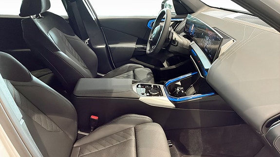 BMW X3 3 of 9