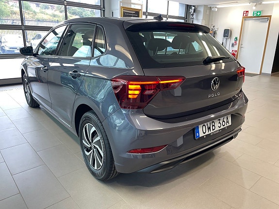 Volkswagen Polo 7 of 17