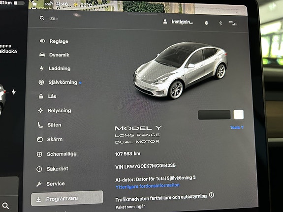 Tesla Model Y 21 of 24