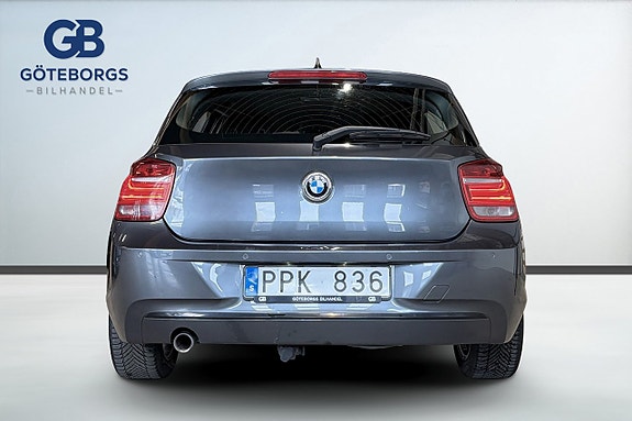 BMW 118d 5 of 17