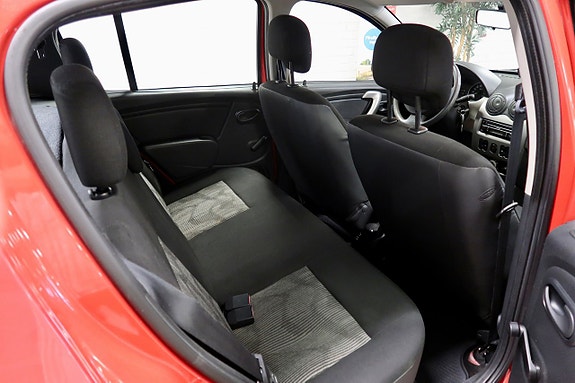 Dacia Sandero 7 of 7
