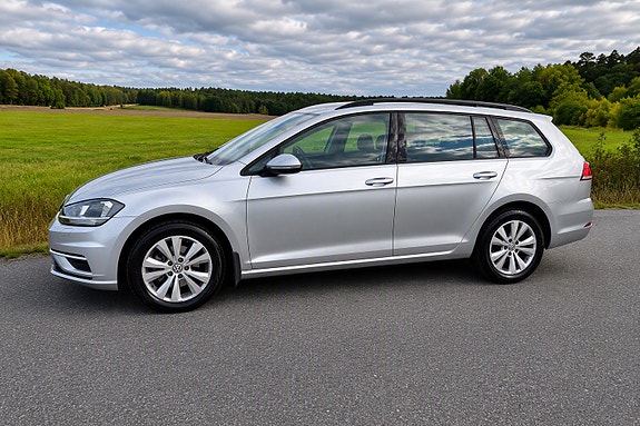 Volkswagen Golf VII 2 of 10