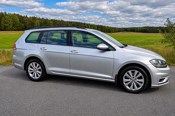 Volkswagen Golf VII 3 of 10