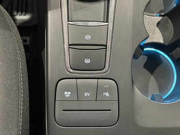 Ford Kuga 11 of 13