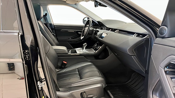 Land Rover Range Rover Evoque 3 of 9