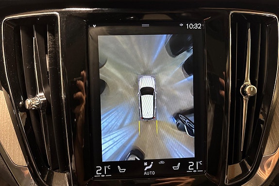 Volvo V60 16 of 25