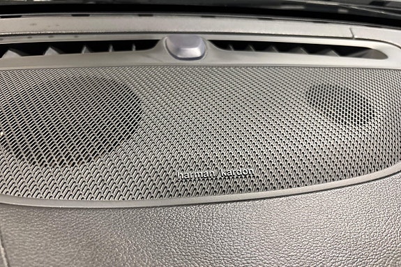 Volvo V60 20 of 25