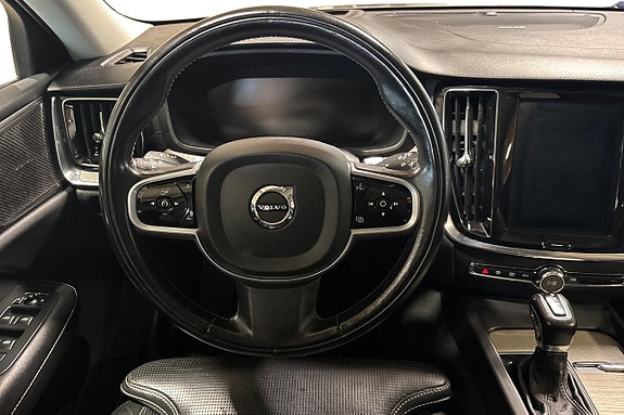 Volvo V60 14 of 25
