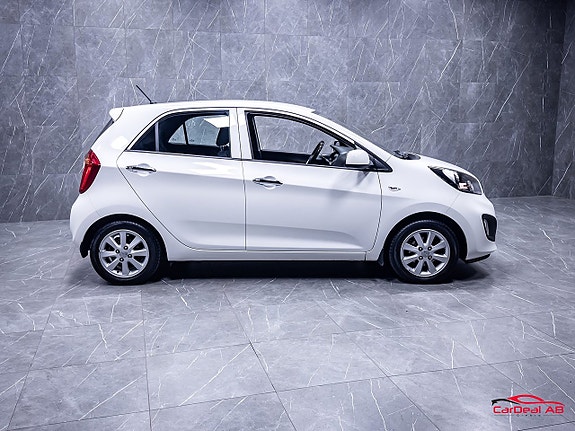 Kia Picanto 8 of 27