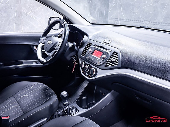 Kia Picanto 13 of 27