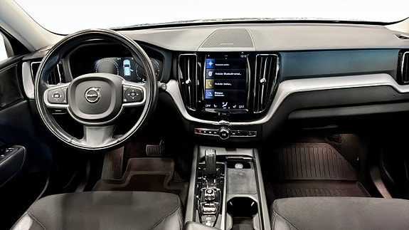 Volvo XC60 4 of 12
