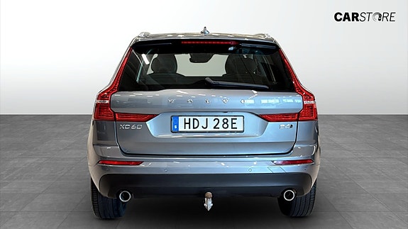 Volvo XC60 7 of 12