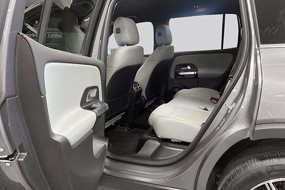 Mercedes-Benz EQB250+ 9 of 14