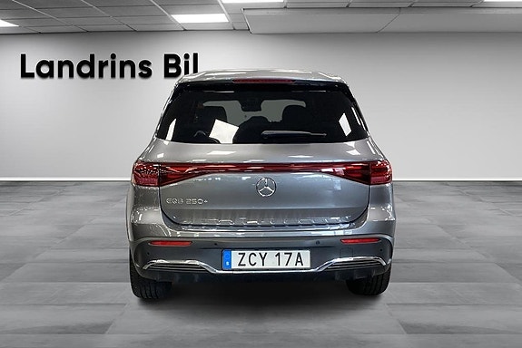 Mercedes-Benz EQB250+ 5 of 14