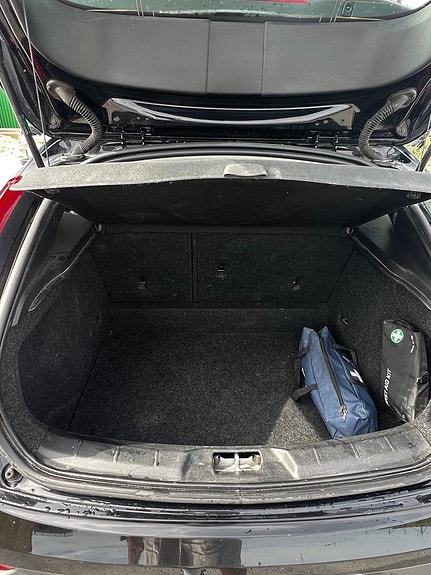 Volvo V40 Cross Country 10 of 11