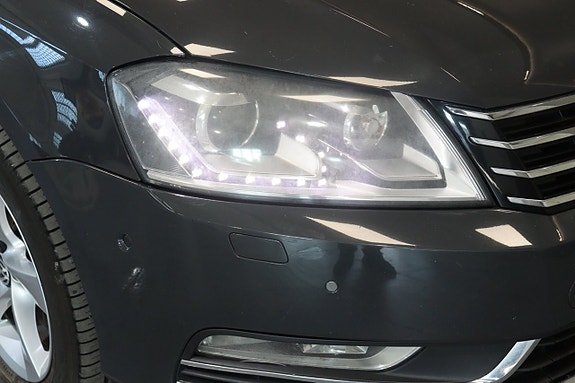 Volkswagen Passat 5 of 23
