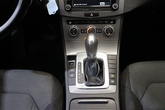 Volkswagen Passat 22 of 23