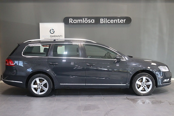 Volkswagen Passat 7 of 23