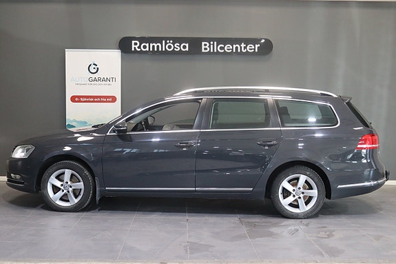 Volkswagen Passat 2 of 23