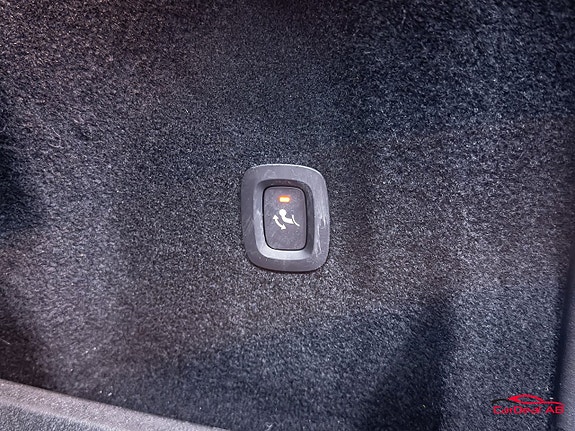 Volvo XC60 20 of 30