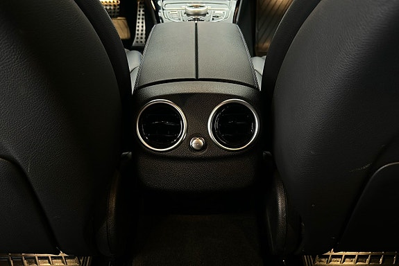 Mercedes-Benz C30 23 of 26