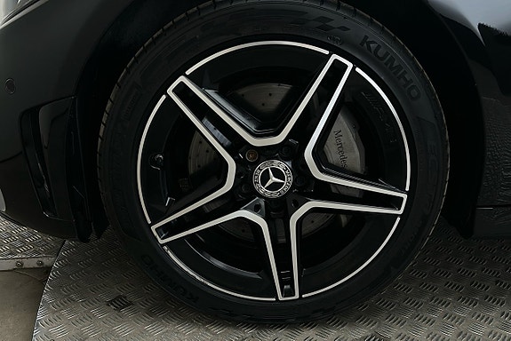 Mercedes-Benz C30 12 of 26