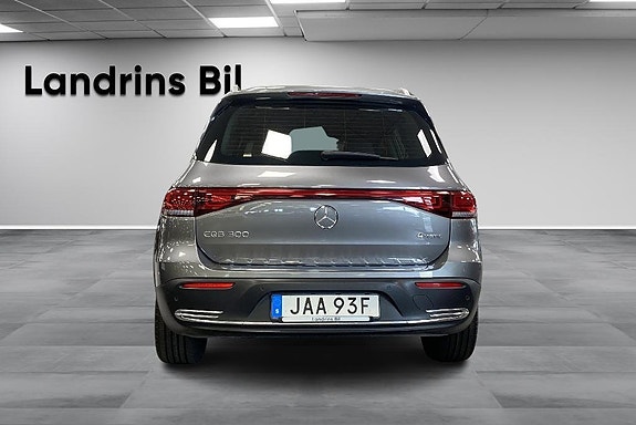 Mercedes-Benz EQB300 5 of 14