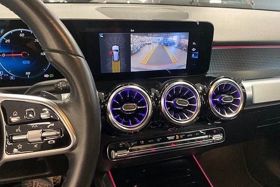 Mercedes-Benz EQB300 11 of 14