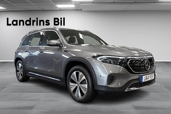 Mercedes-Benz EQB300 3 of 14