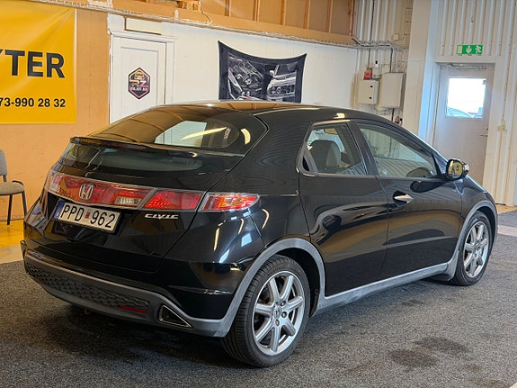 Honda Civic 4 of 15