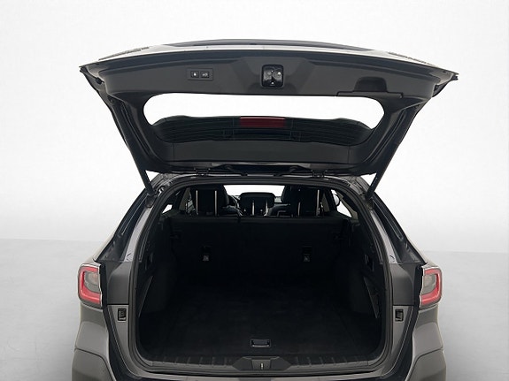 Subaru Outback 23 of 30