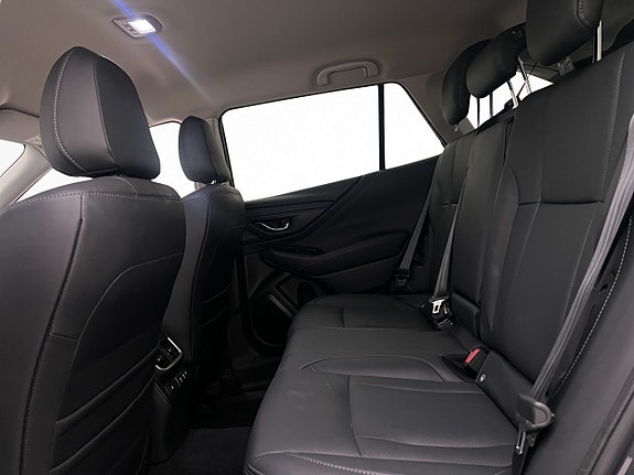 Subaru Outback 22 of 30