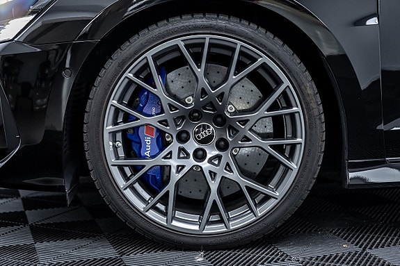 Audi RS3 4 of 27