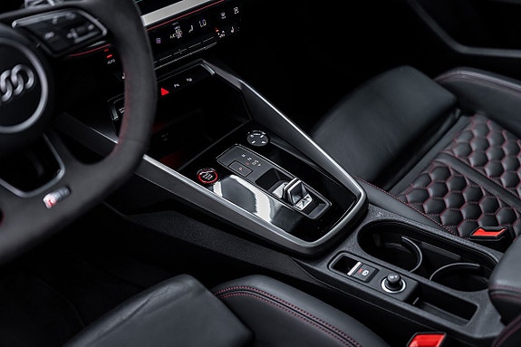 Audi RS3 17 of 27