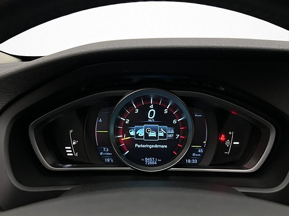 Volvo V40 14 of 27